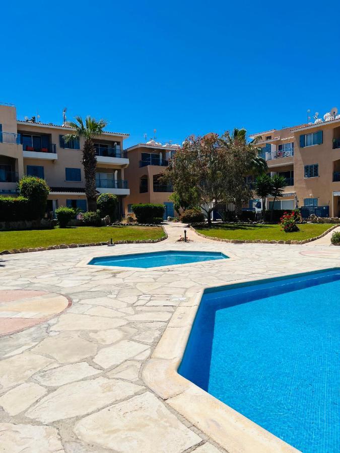 Golden Palms Paradise Garden Paphos Buitenkant foto